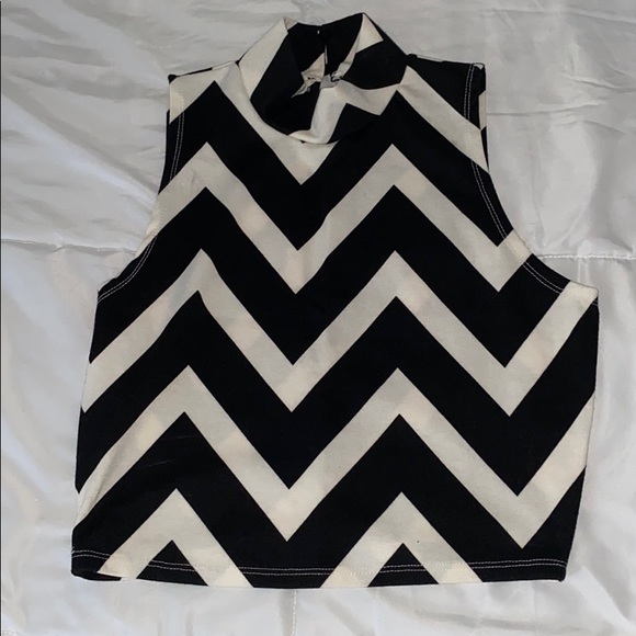 Tops - Black and White Crop